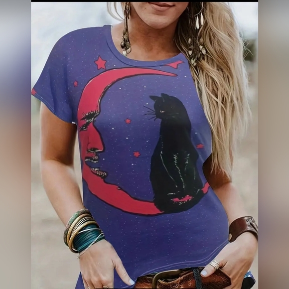 WOMENS GRAPHIC MOON/CAT TEE-SHIRT NWOT - Picture 1 of 6